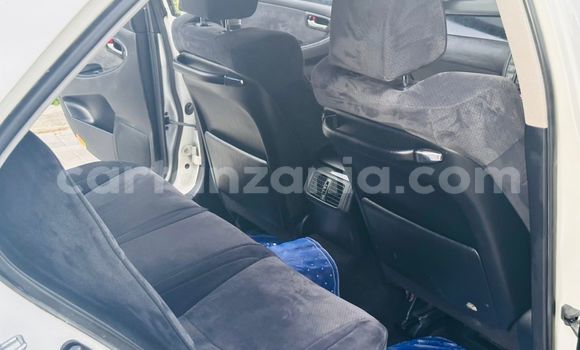 Buy Used Toyota Crown White Car in Dar es Salaam in Dar es Salaam Buy Used Toyota Crown White Car in Dar es Salaam in Dar es Salaam