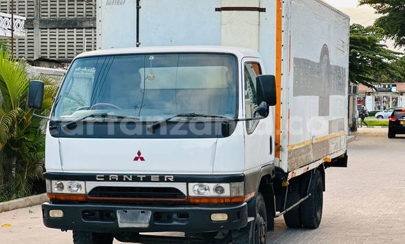 Buy Used Mitsubishi Van White Truck in Dar es Salaam in Dar es Salaam Buy Used Mitsubishi Van White Truck in Dar es Salaam in Dar es Salaam