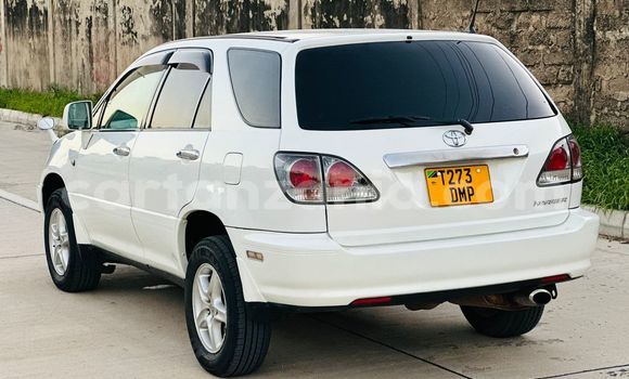 Buy Used Toyota Harrier White Car in Dar es Salaam in Dar es Salaam Buy Used Toyota Harrier White Car in Dar es Salaam in Dar es Salaam