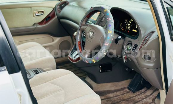 Buy Used Toyota Harrier White Car in Dar es Salaam in Dar es Salaam Buy Used Toyota Harrier White Car in Dar es Salaam in Dar es Salaam