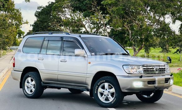 Nunua Imported Toyota Land Cruiser Fedha Gari ndani ya Dar es Salaam nchini Dar es Salaam Nunua Imported Toyota Land Cruiser Fedha Gari ndani ya Dar es Salaam nchini Dar es Salaam