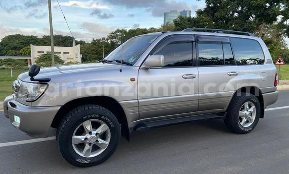 Nunua Imported Toyota Land Cruiser Fedha Gari ndani ya Dar es Salaam nchini Dar es Salaam Nunua Imported Toyota Land Cruiser Fedha Gari ndani ya Dar es Salaam nchini Dar es Salaam