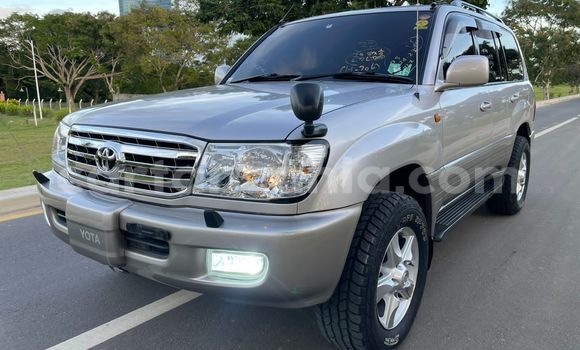 Nunua Imported Toyota Land Cruiser Fedha Gari ndani ya Dar es Salaam nchini Dar es Salaam Nunua Imported Toyota Land Cruiser Fedha Gari ndani ya Dar es Salaam nchini Dar es Salaam