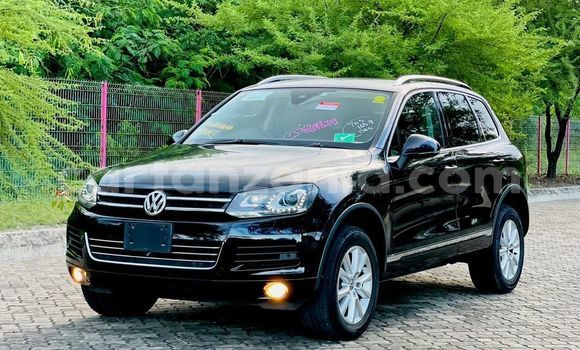 Nunua Imported Volkswagen Touareg Nyeusi Gari ndani ya Dar es Salaam nchini Dar es Salaam Nunua Imported Volkswagen Touareg Nyeusi Gari ndani ya Dar es Salaam nchini Dar es Salaam