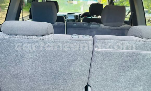 Nunua Imported Toyota Prado Fedha Gari ndani ya Dar es Salaam nchini Dar es Salaam Nunua Imported Toyota Prado Fedha Gari ndani ya Dar es Salaam nchini Dar es Salaam