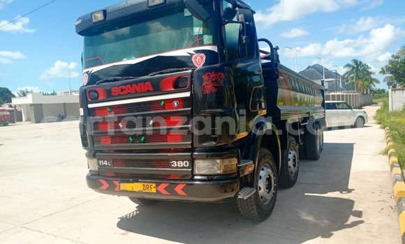 Nunua Imported Scania R420 Nyeusi Lori ndani ya Dar es Salaam nchini Dar es Salaam Nunua Imported Scania R420 Nyeusi Lori ndani ya Dar es Salaam nchini Dar es Salaam