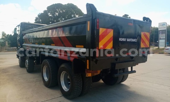Nunua Imported Scania R420 Nyeusi Lori ndani ya Dar es Salaam nchini Dar es Salaam Nunua Imported Scania R420 Nyeusi Lori ndani ya Dar es Salaam nchini Dar es Salaam