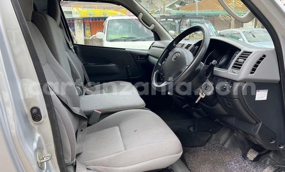 Nunua Imported Toyota HiAce Fedha Lori ndani ya Dar es Salaam nchini Dar es Salaam Nunua Imported Toyota HiAce Fedha Lori ndani ya Dar es Salaam nchini Dar es Salaam