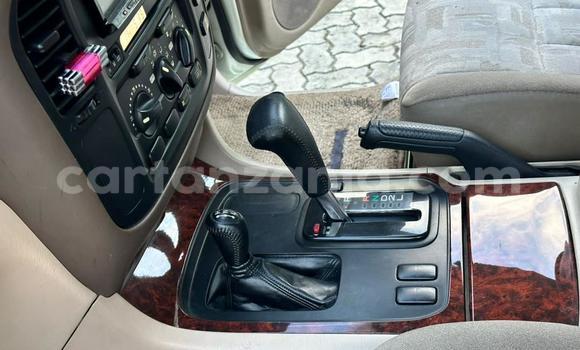 Nunua Imported Toyota Land Cruiser Nyeupe Gari ndani ya Dar es Salaam nchini Dar es Salaam Nunua Imported Toyota Land Cruiser Nyeupe Gari ndani ya Dar es Salaam nchini Dar es Salaam