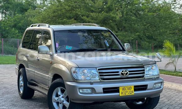 Buy Import Toyota Land Cruiser Silver Car in Dar es Salaam in Dar es Salaam