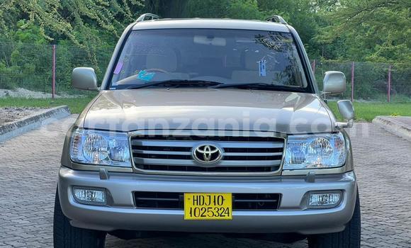 Nunua Imported Toyota Land Cruiser Fedha Gari ndani ya Dar es Salaam nchini Dar es Salaam Nunua Imported Toyota Land Cruiser Fedha Gari ndani ya Dar es Salaam nchini Dar es Salaam