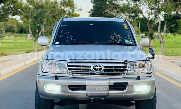 Nunua Imported Toyota Land Cruiser Fedha Gari ndani ya Dar es Salaam nchini Dar es Salaam Nunua Imported Toyota Land Cruiser Fedha Gari ndani ya Dar es Salaam nchini Dar es Salaam