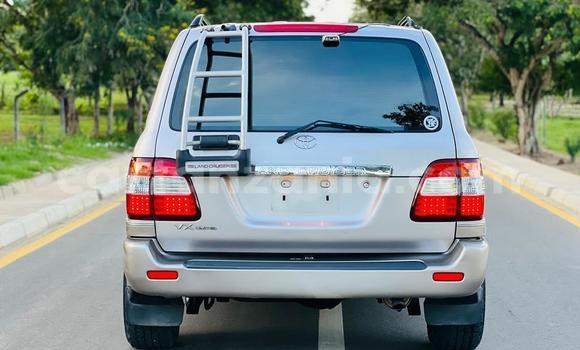 Nunua Imported Toyota Land Cruiser Fedha Gari ndani ya Dar es Salaam nchini Dar es Salaam Nunua Imported Toyota Land Cruiser Fedha Gari ndani ya Dar es Salaam nchini Dar es Salaam