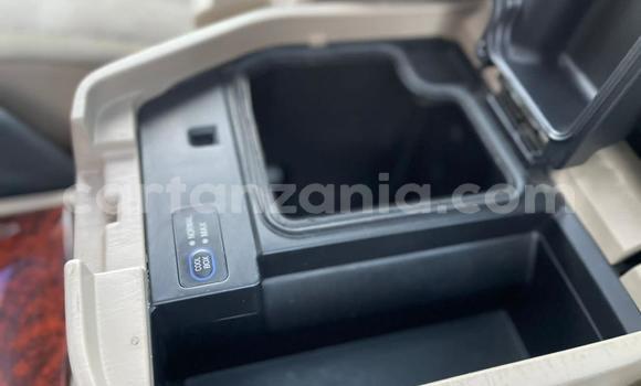 Nunua Imported Toyota Land Cruiser Fedha Gari ndani ya Dar es Salaam nchini Dar es Salaam Nunua Imported Toyota Land Cruiser Fedha Gari ndani ya Dar es Salaam nchini Dar es Salaam