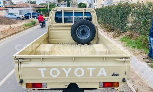Nunua Ilio tumika Toyota Land Cruiser Nyingine Gari ndani ya Dar es Salaam nchini Dar es Salaam Nunua Ilio tumika Toyota Land Cruiser Nyingine Gari ndani ya Dar es Salaam nchini Dar es Salaam