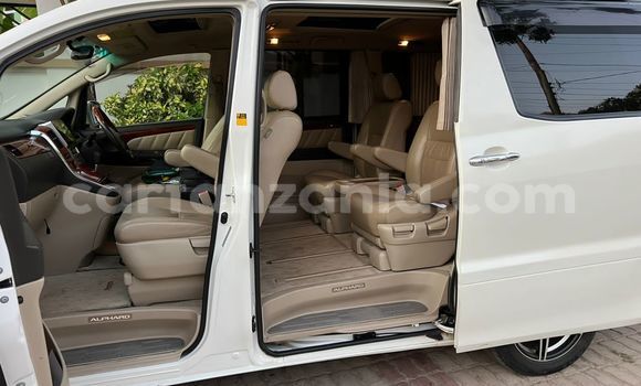 Nunua Ilio tumika Toyota Alphard Nyeupe Gari ndani ya Dar es Salaam nchini Dar es Salaam Nunua Ilio tumika Toyota Alphard Nyeupe Gari ndani ya Dar es Salaam nchini Dar es Salaam