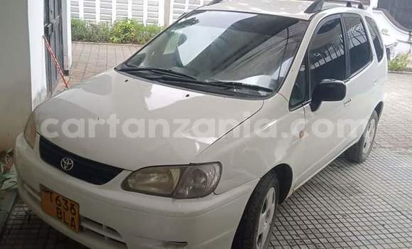 Buy Used Toyota Spacio White Car in Dar es Salaam in Dar es Salaam