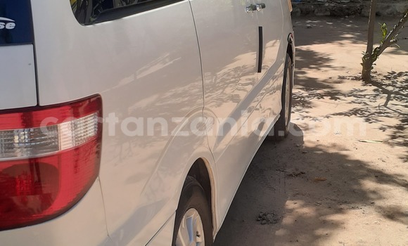 Nunua Ilio tumika AC Ace Nyeupe Gari ndani ya Dodoma nchini Dodoma Nunua Ilio tumika AC Ace Nyeupe Gari ndani ya Dodoma nchini Dodoma