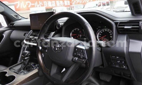 Buy Used Toyota Land Cruiser White Car in Dar es Salaam in Dar es Salaam Buy Used Toyota Land Cruiser White Car in Dar es Salaam in Dar es Salaam