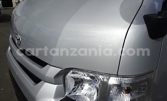 Buy Used Toyota Hiace Silver Car in Dar es Salaam in Dar es Salaam Buy Used Toyota Hiace Silver Car in Dar es Salaam in Dar es Salaam