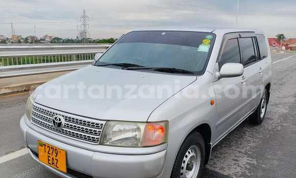 Nunua Ilio tumika Toyota Probox Fedha Gari ndani ya Dar es Salaam nchini Dar es Salaam
