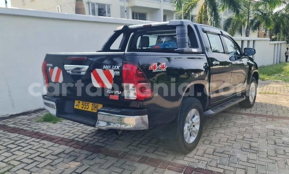 Nunua Ilio tumika Toyota Hilux Nyeusi Gari ndani ya Dar es Salaam nchini Dar es Salaam Nunua Ilio tumika Toyota Hilux Nyeusi Gari ndani ya Dar es Salaam nchini Dar es Salaam