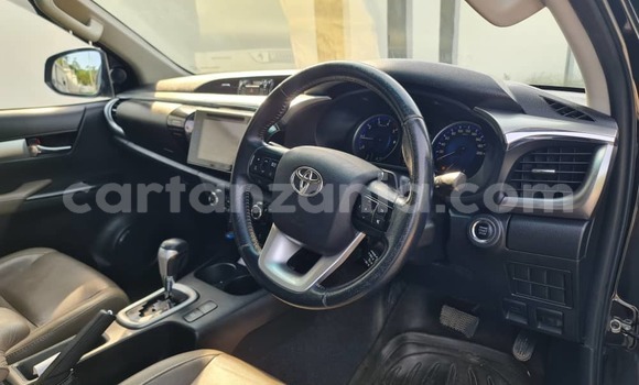 Nunua Ilio tumika Toyota Hilux Nyeusi Gari ndani ya Dar es Salaam nchini Dar es Salaam Nunua Ilio tumika Toyota Hilux Nyeusi Gari ndani ya Dar es Salaam nchini Dar es Salaam