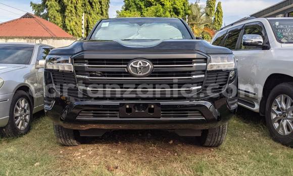 Buy New Toyota Land Cruiser Black Car in Dar es Salaam in Dar es Salaam Buy New Toyota Land Cruiser Black Car in Dar es Salaam in Dar es Salaam