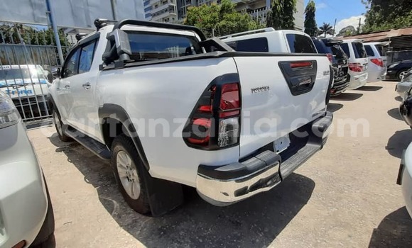 Buy Import Toyota Hilux White Car in Dar es Salaam in Dar es Salaam Buy Import Toyota Hilux White Car in Dar es Salaam in Dar es Salaam