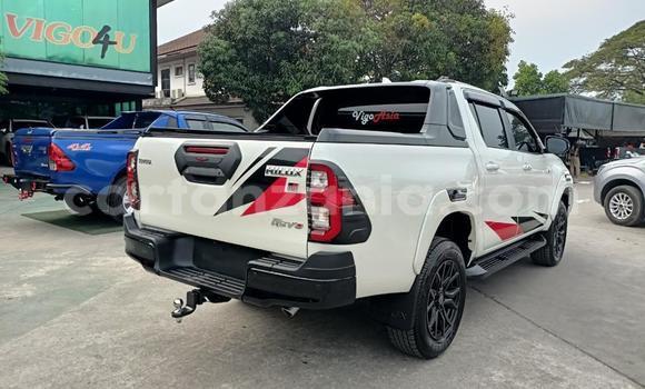 Buy Used Toyota Hilux White Car in Dar es Salaam in Dar es Salaam Buy Used Toyota Hilux White Car in Dar es Salaam in Dar es Salaam