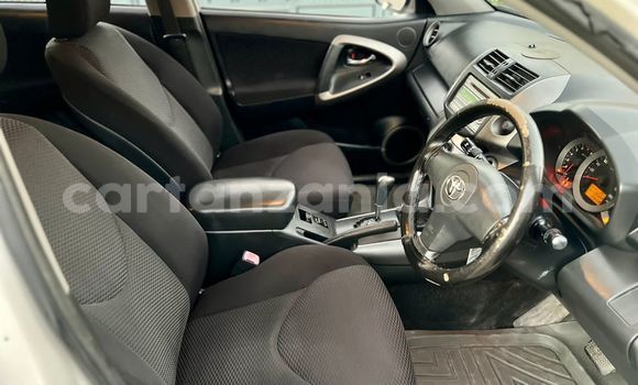 Buy Used Toyota RAV4 White Car in Dar es Salaam in Dar es Salaam Buy Used Toyota RAV4 White Car in Dar es Salaam in Dar es Salaam