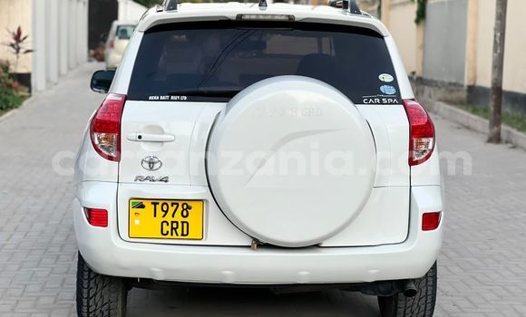Buy Used Toyota RAV4 White Car in Dar es Salaam in Dar es Salaam Buy Used Toyota RAV4 White Car in Dar es Salaam in Dar es Salaam