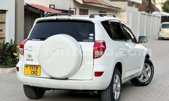 Buy Used Toyota RAV4 White Car in Dar es Salaam in Dar es Salaam Buy Used Toyota RAV4 White Car in Dar es Salaam in Dar es Salaam