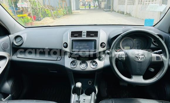 Nunua Imported Toyota Vanguard Nyeusi Gari ndani ya Dar es Salaam nchini Dar es Salaam Nunua Imported Toyota Vanguard Nyeusi Gari ndani ya Dar es Salaam nchini Dar es Salaam