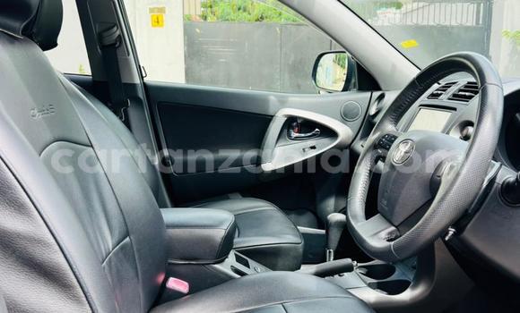 Nunua Imported Toyota Vanguard Nyeusi Gari ndani ya Dar es Salaam nchini Dar es Salaam Nunua Imported Toyota Vanguard Nyeusi Gari ndani ya Dar es Salaam nchini Dar es Salaam