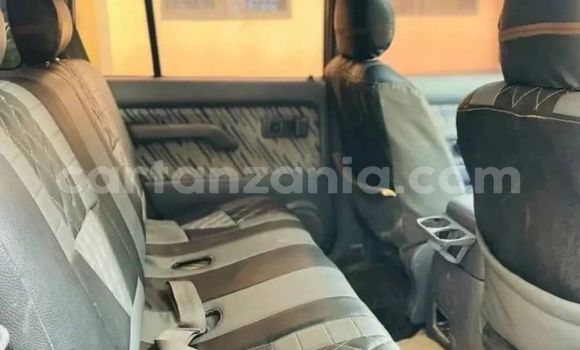 Nunua Ilio tumika Toyota Prado Bluu Gari ndani ya Dar es Salaam nchini Dar es Salaam Nunua Ilio tumika Toyota Prado Bluu Gari ndani ya Dar es Salaam nchini Dar es Salaam