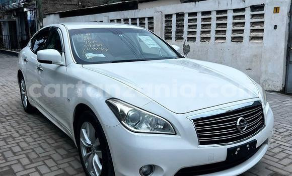 Nunua Imported Nissan Fuga Nyeupe Gari ndani ya Dar es Salaam nchini Dar es Salaam Nunua Imported Nissan Fuga Nyeupe Gari ndani ya Dar es Salaam nchini Dar es Salaam
