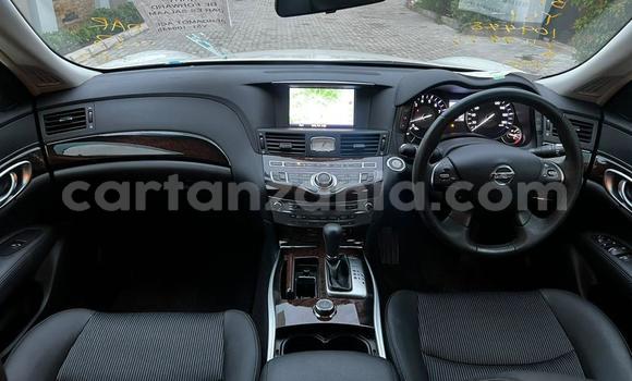 Nunua Imported Nissan Fuga Nyeupe Gari ndani ya Dar es Salaam nchini Dar es Salaam Nunua Imported Nissan Fuga Nyeupe Gari ndani ya Dar es Salaam nchini Dar es Salaam