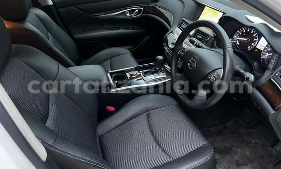 Nunua Imported Nissan Fuga Nyeupe Gari ndani ya Dar es Salaam nchini Dar es Salaam Nunua Imported Nissan Fuga Nyeupe Gari ndani ya Dar es Salaam nchini Dar es Salaam