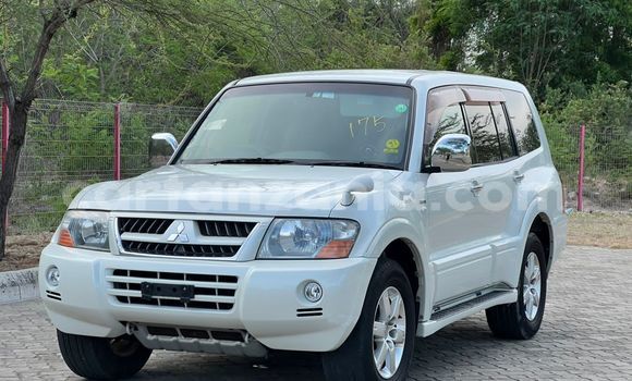 Nunua Imported Mitsubishi Pajero Nyeupe Gari ndani ya Dar es Salaam nchini Dar es Salaam Nunua Imported Mitsubishi Pajero Nyeupe Gari ndani ya Dar es Salaam nchini Dar es Salaam