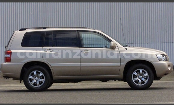Nunua Ilio tumika Toyota Kluger Fedha Gari ndani ya Arusha nchini Arusha Nunua Ilio tumika Toyota Kluger Fedha Gari ndani ya Arusha nchini Arusha
