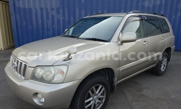 Buy Used Toyota Kluger Silver Car in Arusha in Arusha Buy Used Toyota Kluger Silver Car in Arusha in Arusha