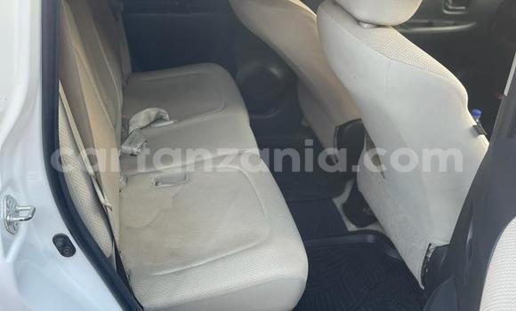 Nunua Ilio tumika Toyota Ractis Nyeupe Gari ndani ya Dar es Salaam nchini Dar es Salaam Nunua Ilio tumika Toyota Ractis Nyeupe Gari ndani ya Dar es Salaam nchini Dar es Salaam