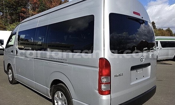 Buy Used Toyota Hiace Silver Car in Dar es Salaam in Dar es Salaam Buy Used Toyota Hiace Silver Car in Dar es Salaam in Dar es Salaam