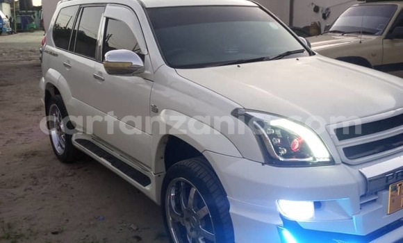 Nunua Ilio tumika Toyota Land Cruiser Prado Nyingine Gari ndani ya Dar es Salaam nchini Dar es Salaam Nunua Ilio tumika Toyota Land Cruiser Prado Nyingine Gari ndani ya Dar es Salaam nchini Dar es Salaam