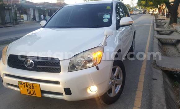 Nunua Ilio tumika Toyota RAV4 Nyeupe Gari ndani ya Dar es Salaam nchini Dar es Salaam Nunua Ilio tumika Toyota RAV4 Nyeupe Gari ndani ya Dar es Salaam nchini Dar es Salaam