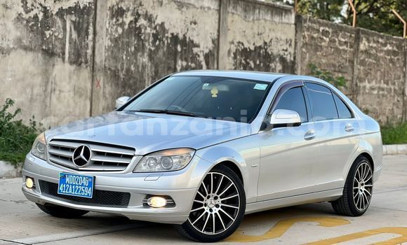 Nunua Ilio tumika Mercedes-Benz C-Classe Fedha Gari ndani ya Dar es Salaam nchini Dar es Salaam Nunua Ilio tumika Mercedes-Benz C-Classe Fedha Gari ndani ya Dar es Salaam nchini Dar es Salaam