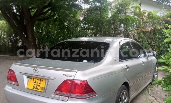 Buy Used Toyota Crown Other Car in Dar es Salaam in Dar es Salaam Buy Used Toyota Crown Other Car in Dar es Salaam in Dar es Salaam