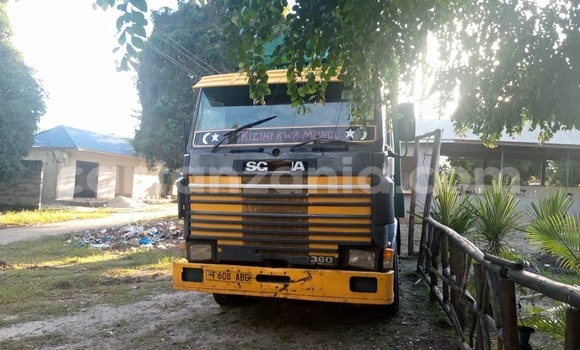 Buy Used Scania 380 Other Truck in Dar es Salaam in Dar es Salaam Buy Used Scania 380 Other Truck in Dar es Salaam in Dar es Salaam