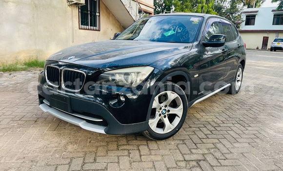 Nunua Mpya BMW X1 Nyeusi Gari ndani ya Dar es Salaam nchini Dar es Salaam